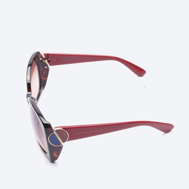 Image 3 of Sunglasses Dark Brown in color Brown | Vite EnVogue