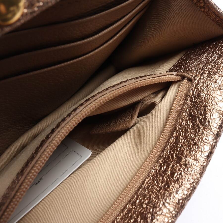 Image 6 of Crossbody Bag Rose Gold in color Metallic | Vite EnVogue