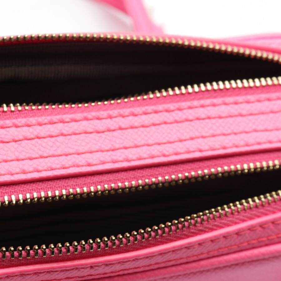 Image 3 of Handbag Neon Pink in color Neon | Vite EnVogue