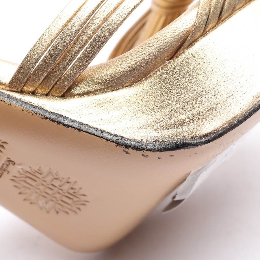 Image 6 of Heeled Sandals EUR 37 Gold in color Metallic | Vite EnVogue