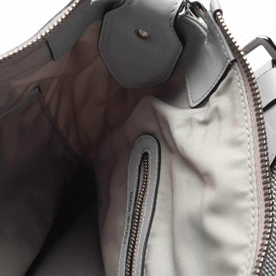 Image 5 of Shoulder Bag Light Gray in color Gray | Vite EnVogue