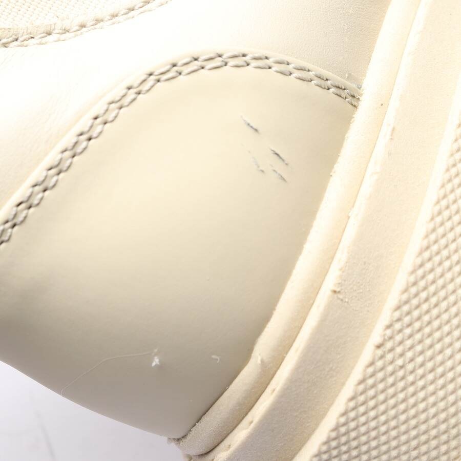 Image 5 of Chelsea Boots EUR38 Beige in color White | Vite EnVogue