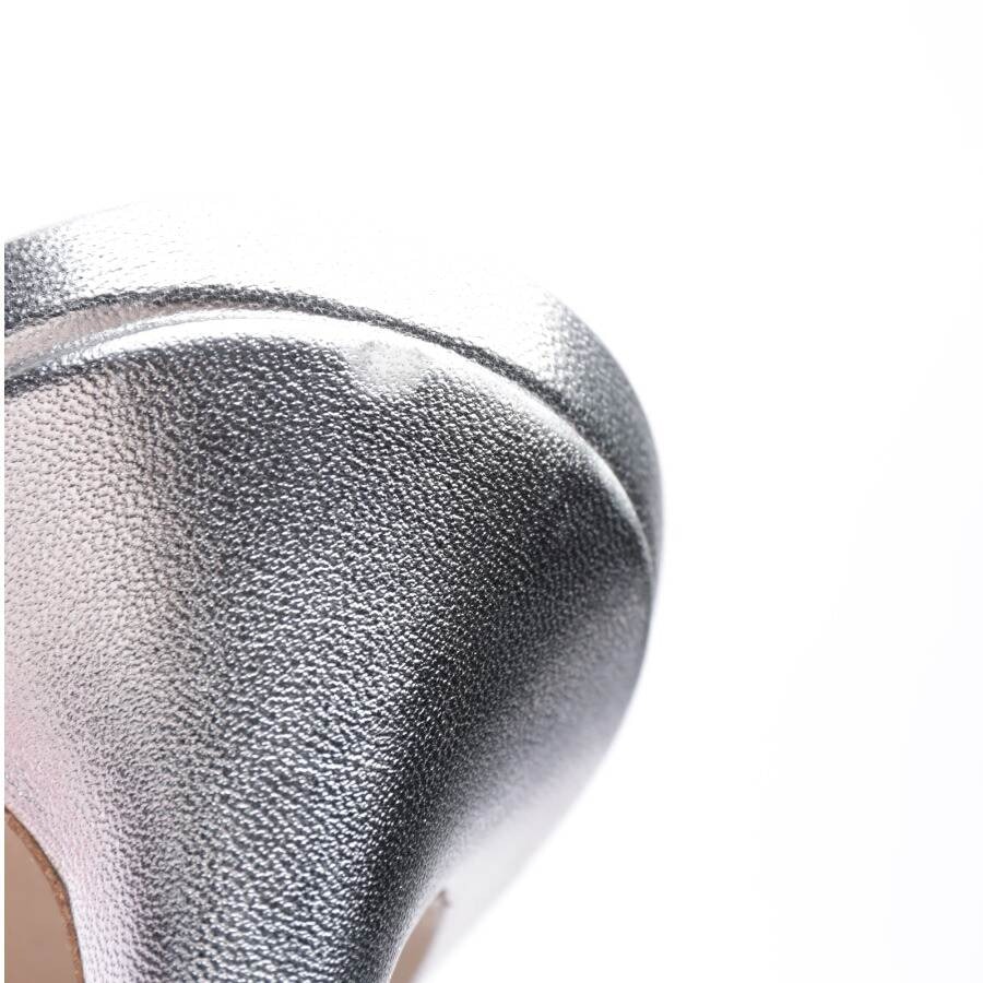 Image 8 of Heeled Sandals EUR 39 Silver in color Metallic | Vite EnVogue