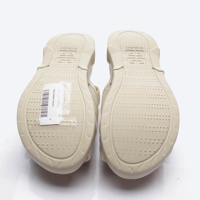 Image 4 of Sandals EUR 37 Cream in color White | Vite EnVogue