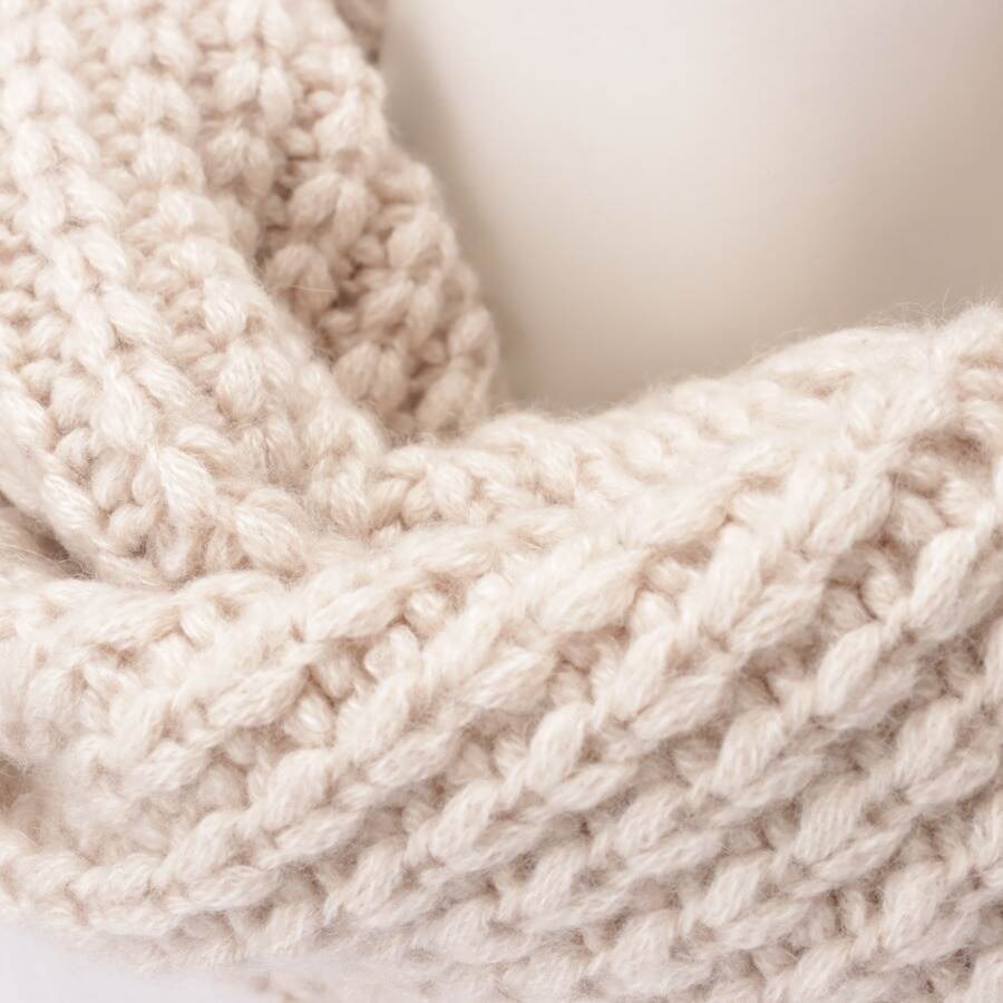 Image 2 of Cashmere Tube Scarf Beige in color White | Vite EnVogue