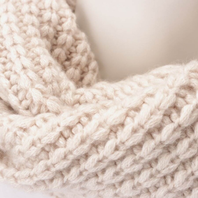 Image 2 of Cashmere Tube Scarf Beige in color White | Vite EnVogue