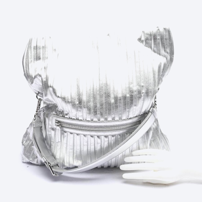 Image 4 of Shoulder Bag Silver in color Metallic | Vite EnVogue