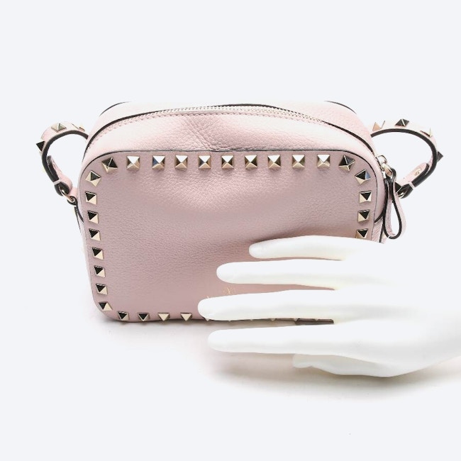 Image 4 of Rockstud Shoulder Bag Pink in color Pink | Vite EnVogue
