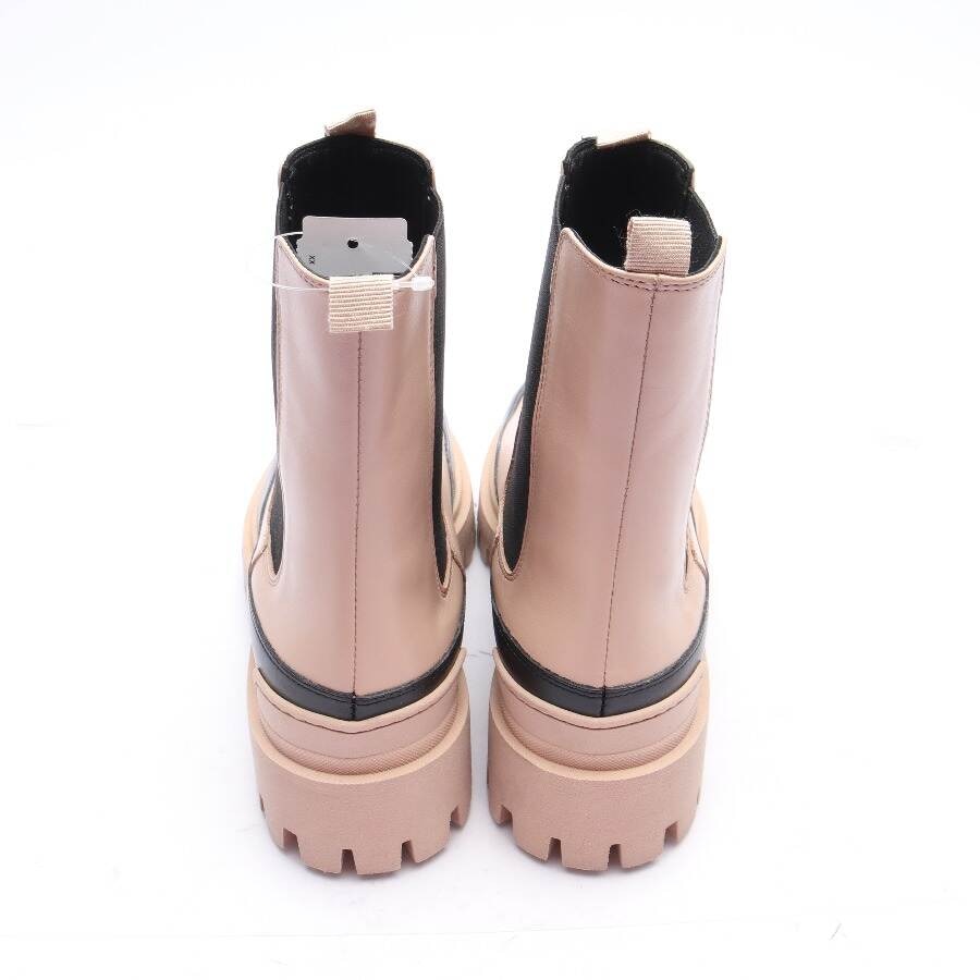 Image 3 of Ankle Boots EUR 39 Beige in color White | Vite EnVogue