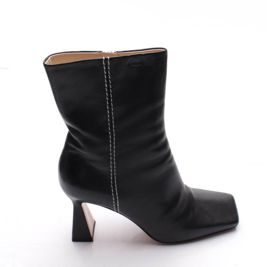 Image 1 of Ankle Boots EUR38 Black in color Black | Vite EnVogue