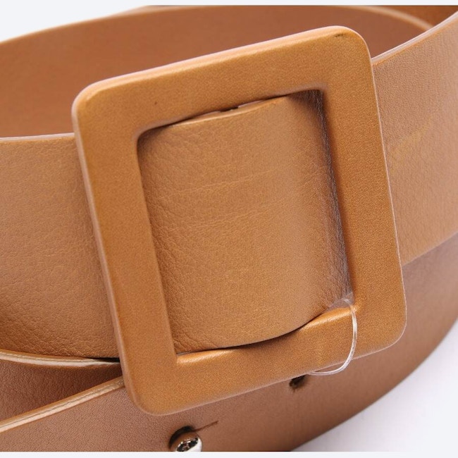 Image 2 of Waist Belt Light Brown in color Brown | Vite EnVogue