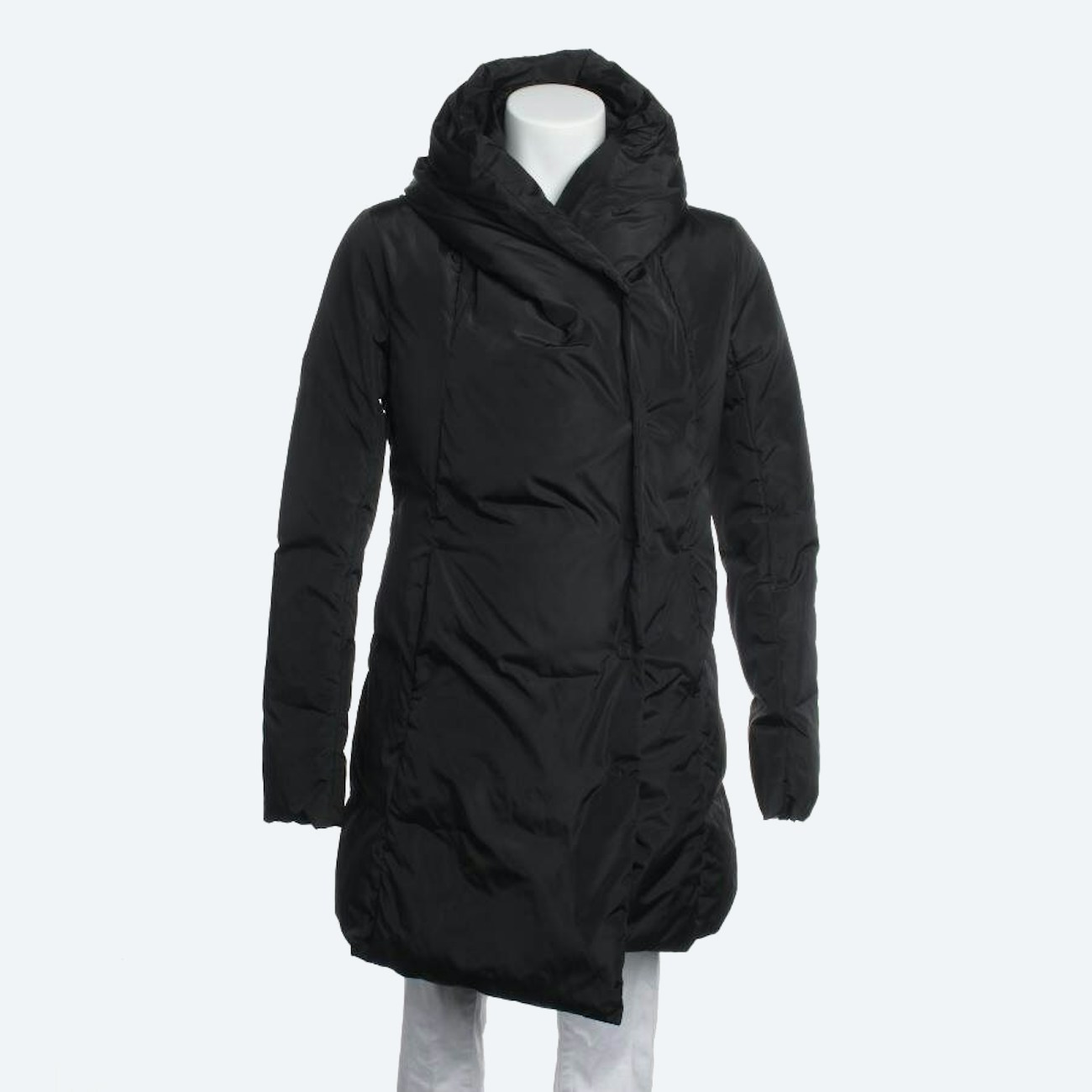 Image 1 of Winter Coat 36 Black in color Black | Vite EnVogue