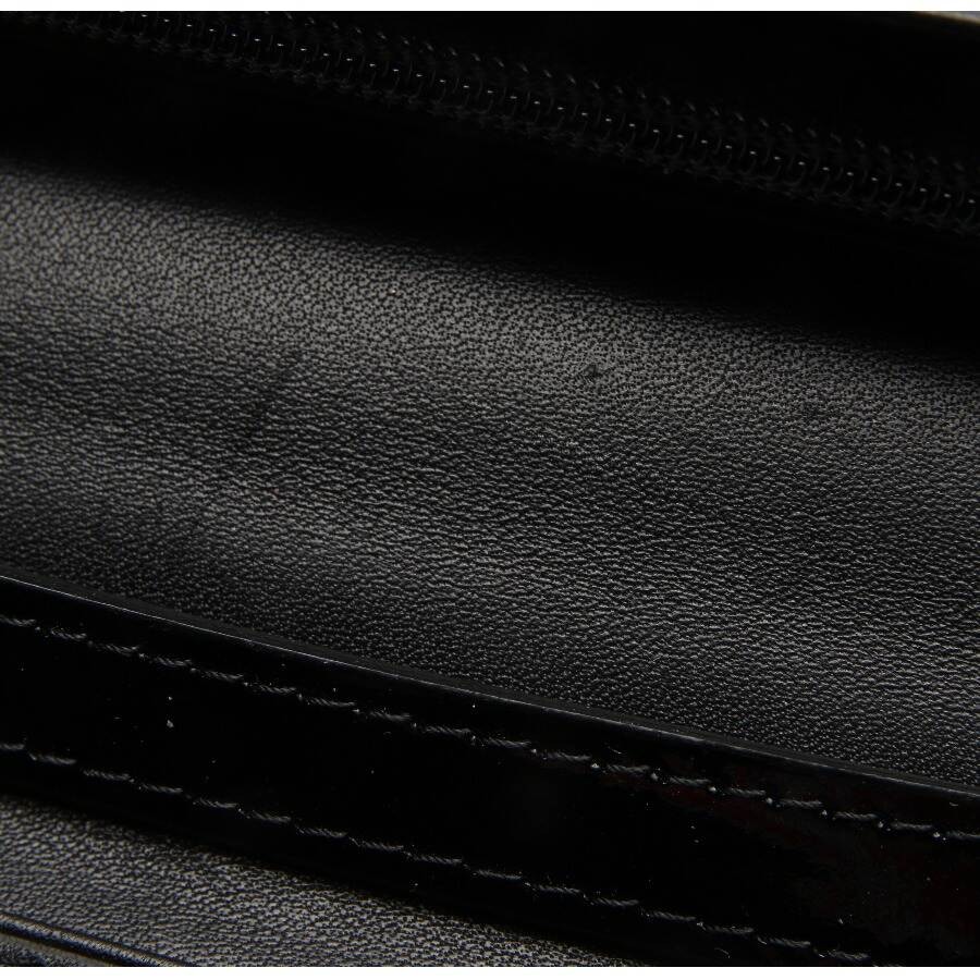 Image 4 of Wallet on Chain Black in color Black | Vite EnVogue