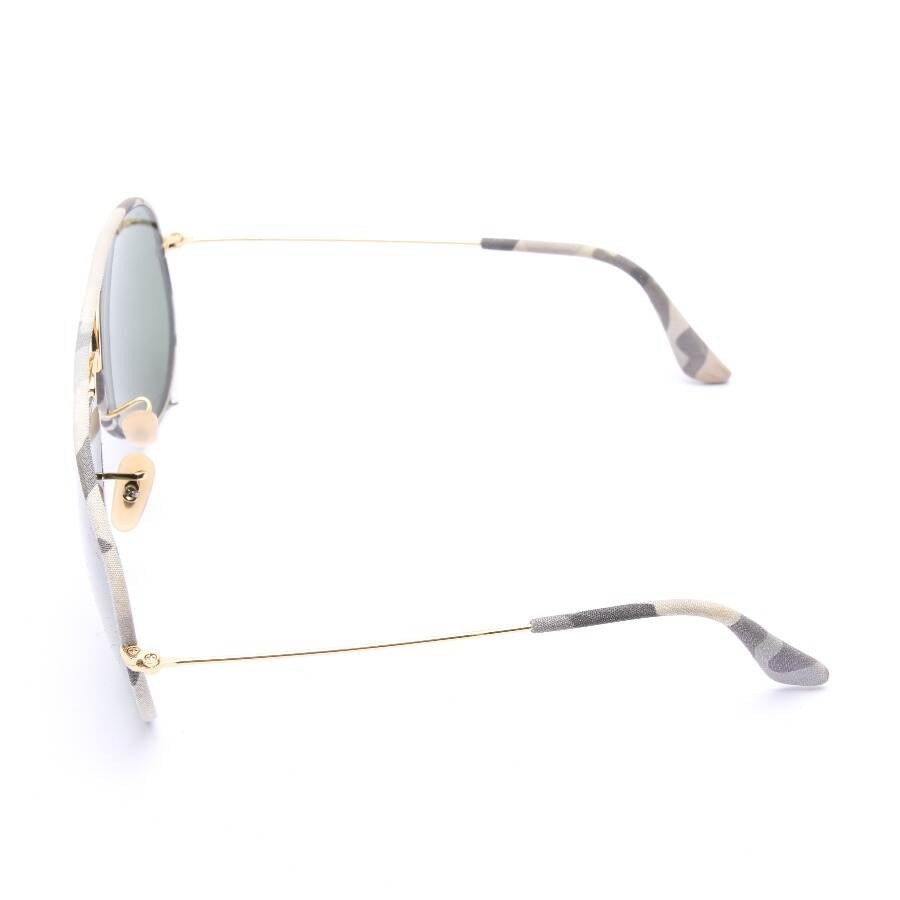 Image 3 of Aviator Sunglasses Light Gray in color Gray | Vite EnVogue