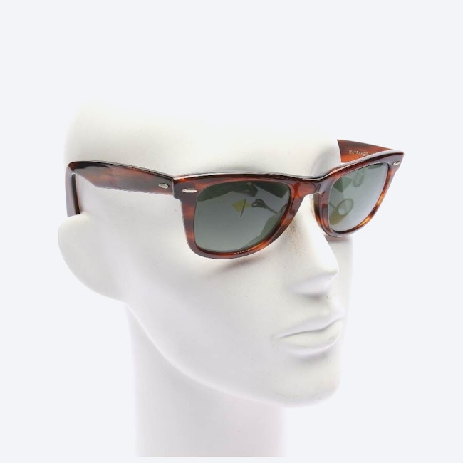 Image 2 of Wayfarer Sunglasses Brown in color Brown | Vite EnVogue