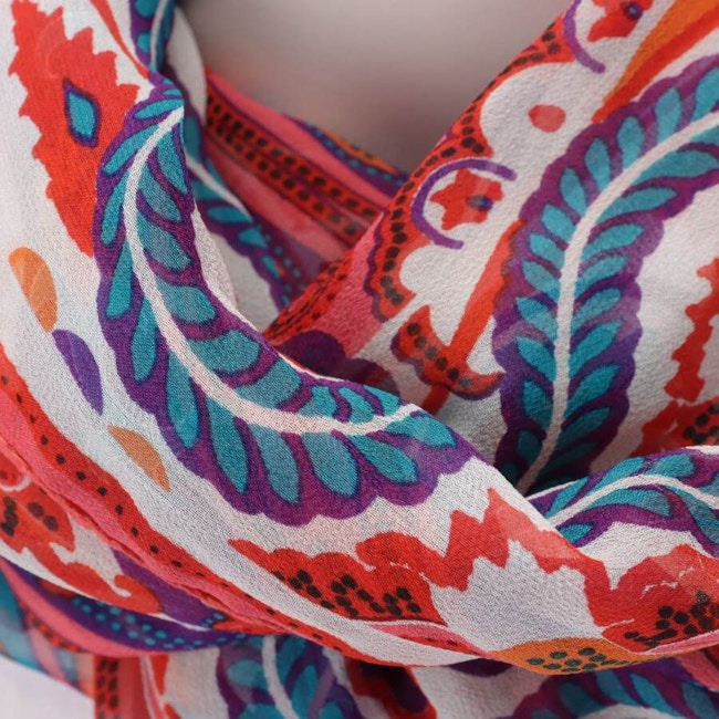 Image 2 of Silk Schawl Multicolored in color Multicolored | Vite EnVogue