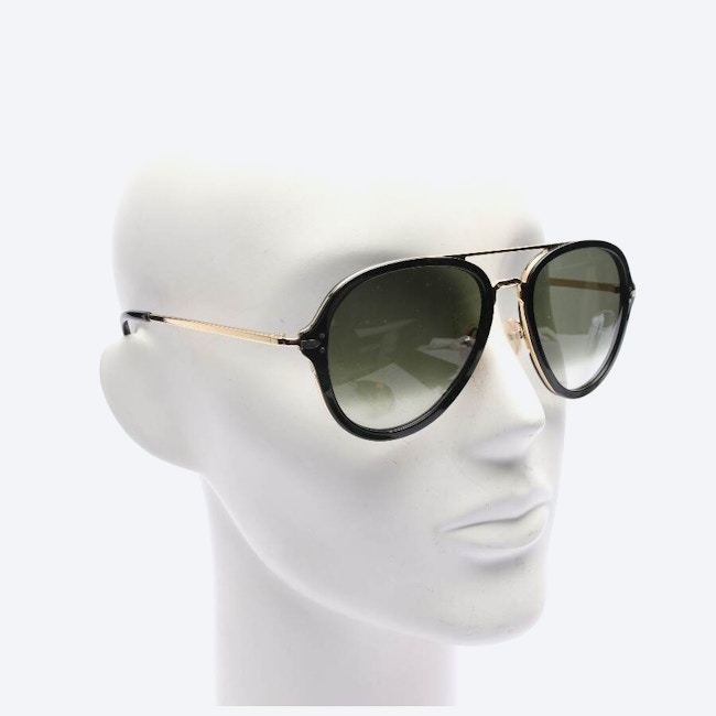 Image 2 of CL4137/S Sunglasses Black in color Black | Vite EnVogue