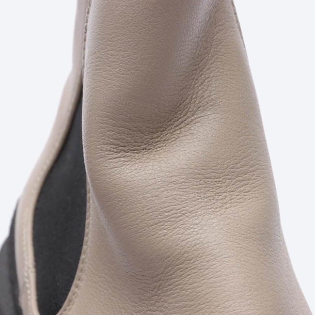 Image 6 of Ankle Boots EUR38 Beige in color White | Vite EnVogue
