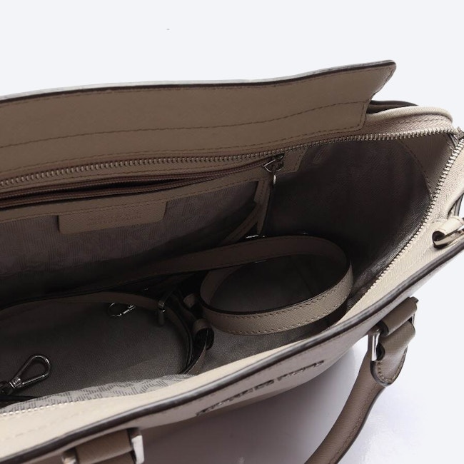 Image 3 of Handbag Beige in color White | Vite EnVogue