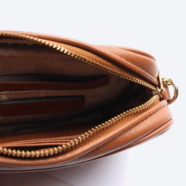 Image 3 of Crossbody Bag Light Brown in color Brown | Vite EnVogue