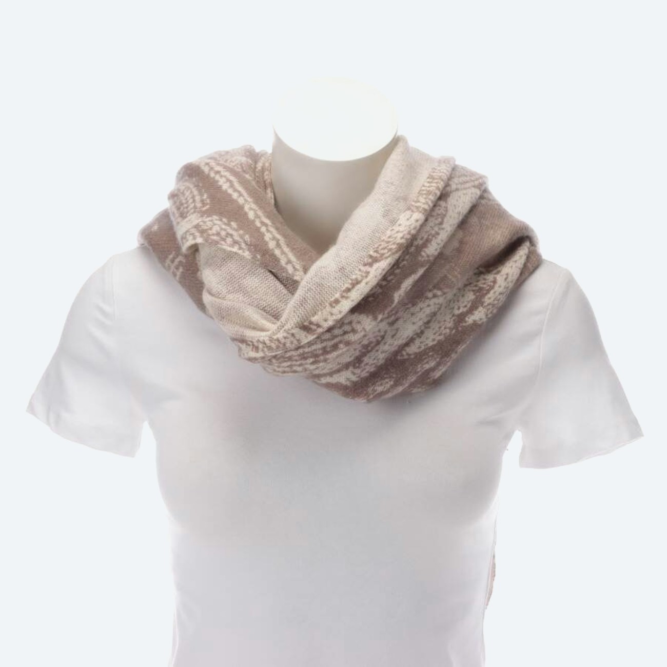 Image 1 of Cashmere Shawl Beige in color White | Vite EnVogue