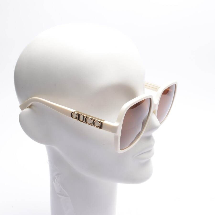 Image 2 of GG1189SA Sunglasses Beige in color White | Vite EnVogue