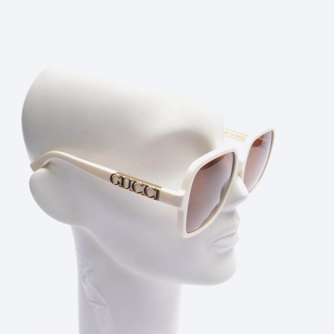 Image 2 of GG1189SA Sunglasses Beige in color White | Vite EnVogue