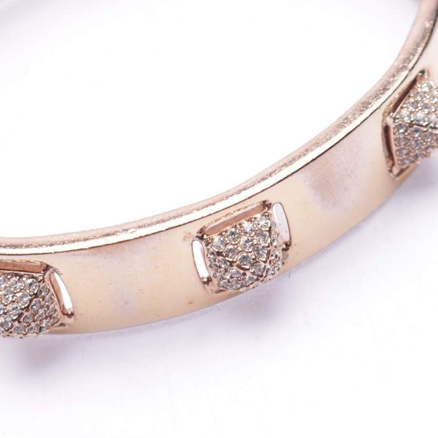 Image 2 of Bracelet Gold in color Metallic | Vite EnVogue