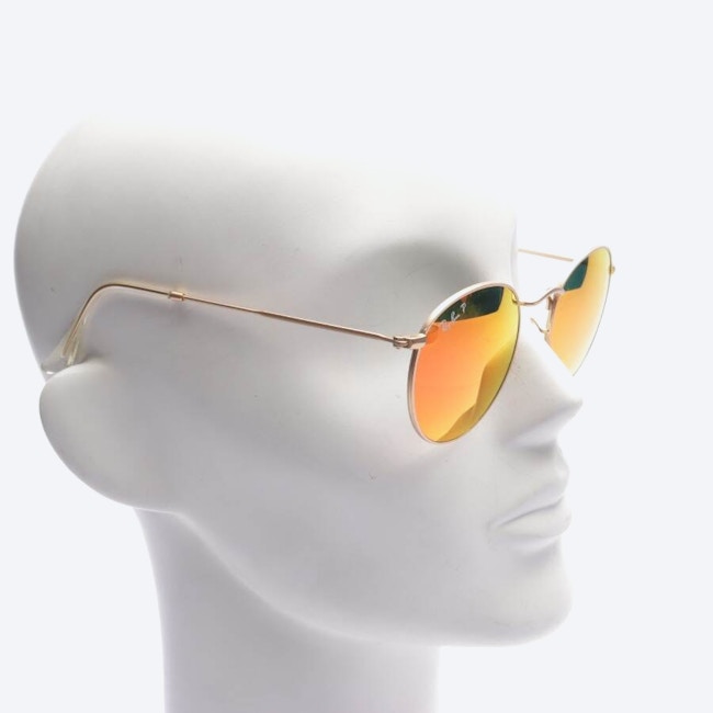 Bild 2 von RB3447 Sonnenbrille Gold in Farbe Metallic | Vite EnVogue