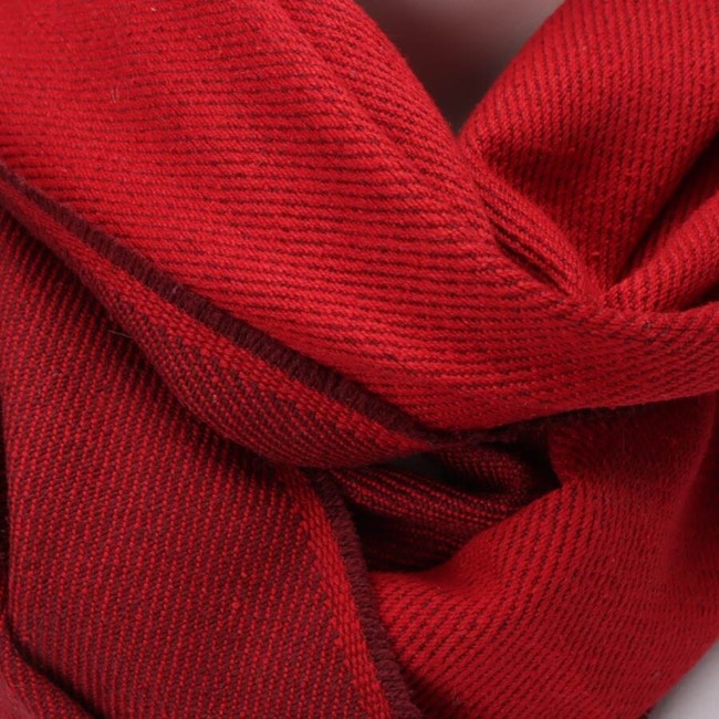 Image 2 of Silk Schawl Red in color Red | Vite EnVogue