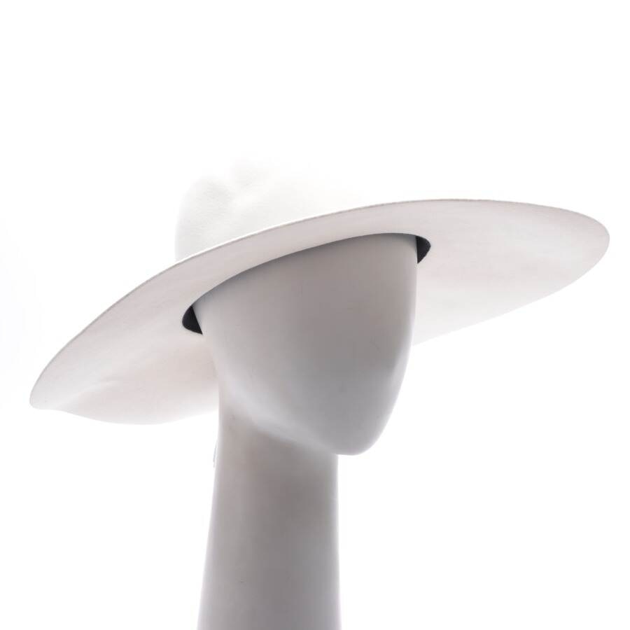 Image 1 of Wool Hat Beige in color White | Vite EnVogue
