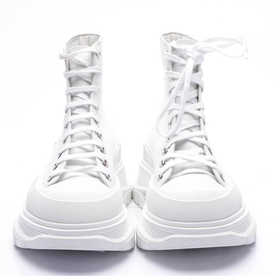 Image 2 of Ankle Boots EUR 39.5 White in color White | Vite EnVogue
