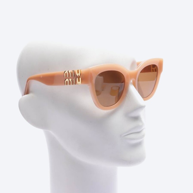 Image 2 of SMU01Y Sunglasses Pink in color Pink | Vite EnVogue