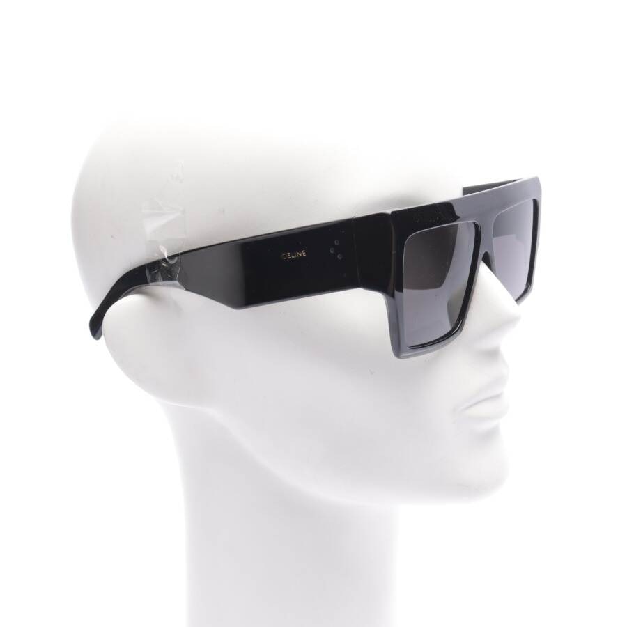 Image 2 of CL40092I Sunglasses Black in color Black | Vite EnVogue