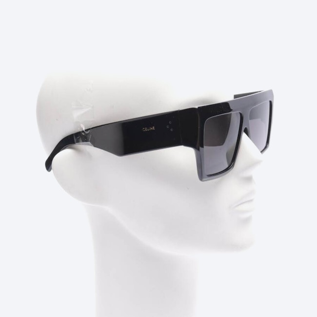 Image 2 of CL40092I Sunglasses Black in color Black | Vite EnVogue