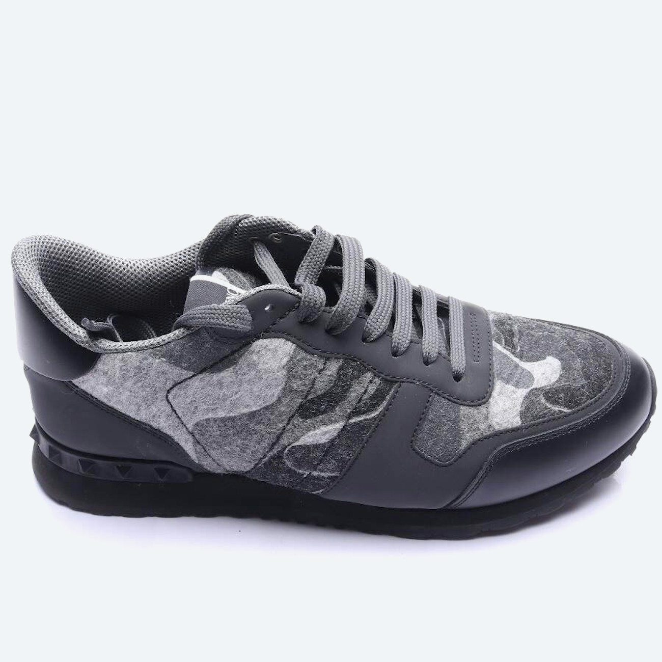 Image 1 of Rockstud Trainers EUR 42.5 Gray in color Gray | Vite EnVogue