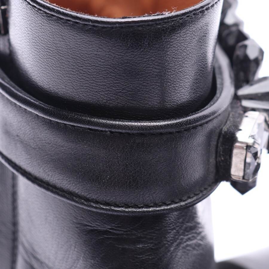 Bild 7 von Stiefeletten EUR 39 Schwarz in Farbe Schwarz | Vite EnVogue