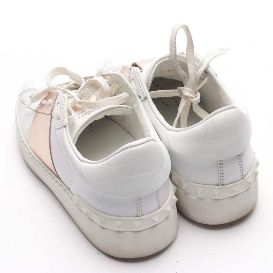 Image 2 of Rockstud Sneakers EUR 35 White in color White | Vite EnVogue