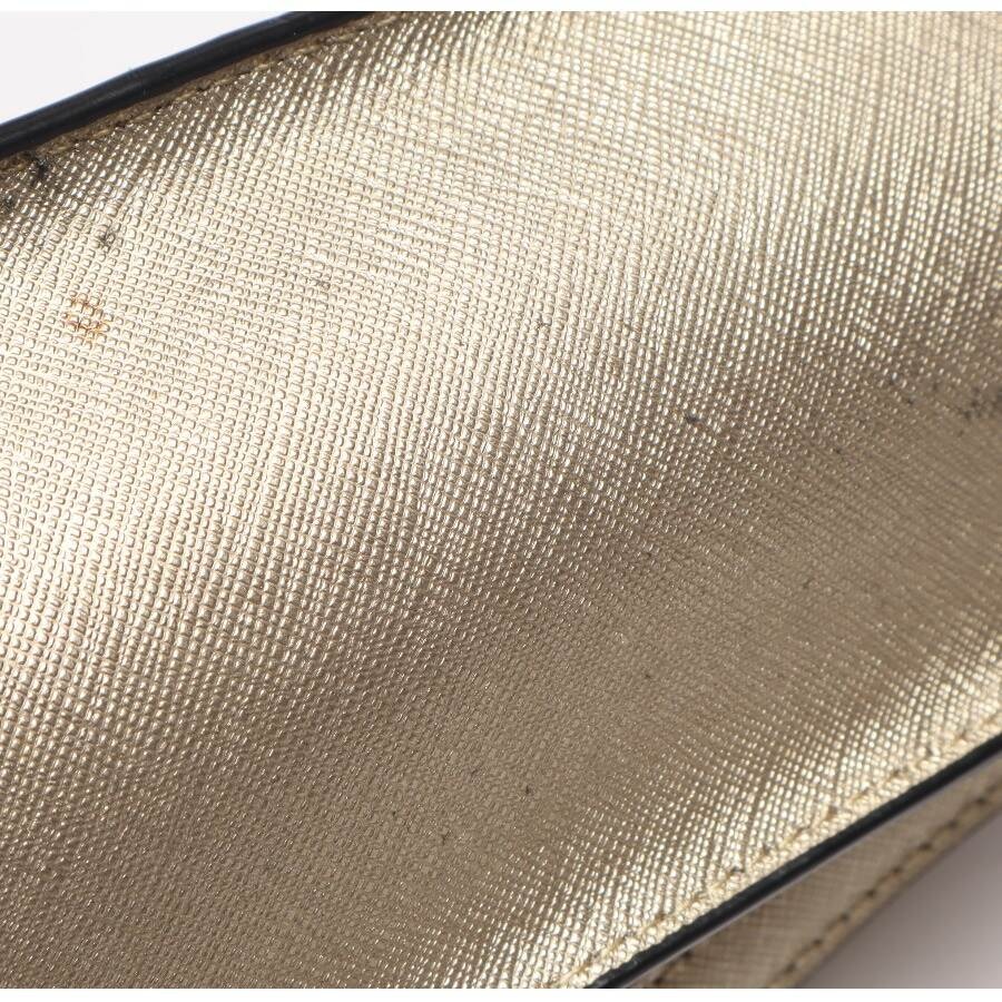 Image 6 of Shoulder Bag Gold in color Metallic | Vite EnVogue