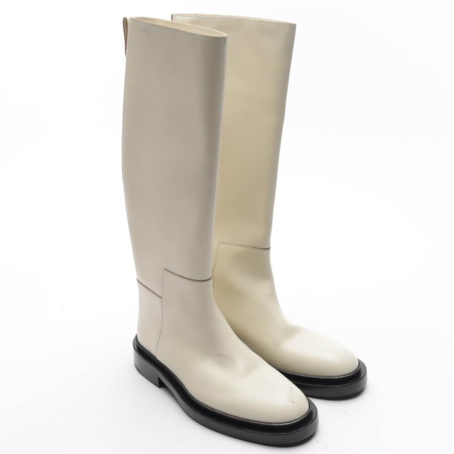 Image 1 of Boots EUR 37 Beige in color White | Vite EnVogue