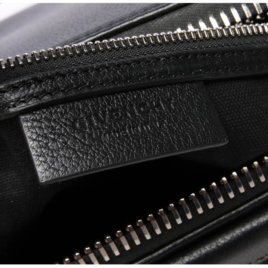 Image 5 of Antigona Medium Handbag Black in color Black | Vite EnVogue