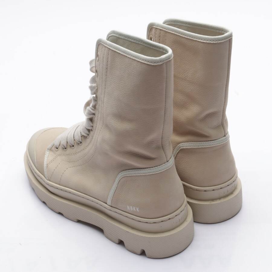 Bild 2 von Stiefeletten EUR 40 Beige in Farbe Weiß | Vite EnVogue