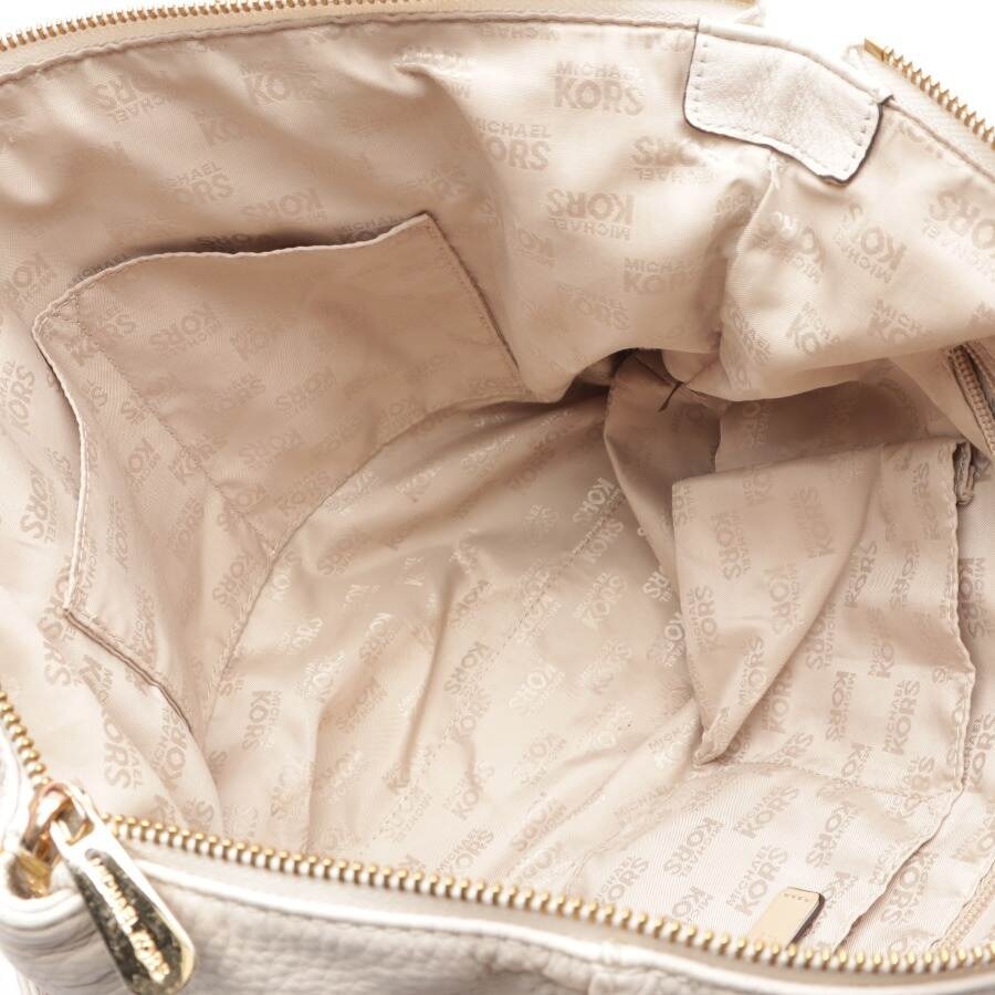 Image 3 of Shoulder Bag Beige in color White | Vite EnVogue