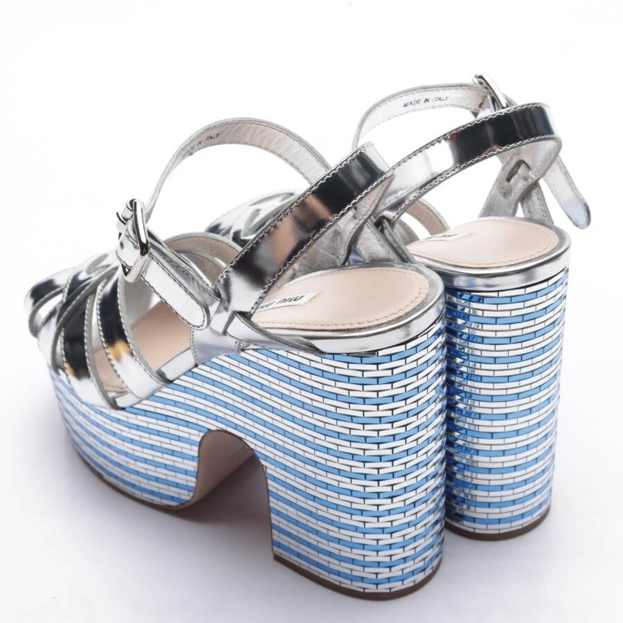 Image 2 of Heeled Sandals EUR38 Silver in color Metallic | Vite EnVogue