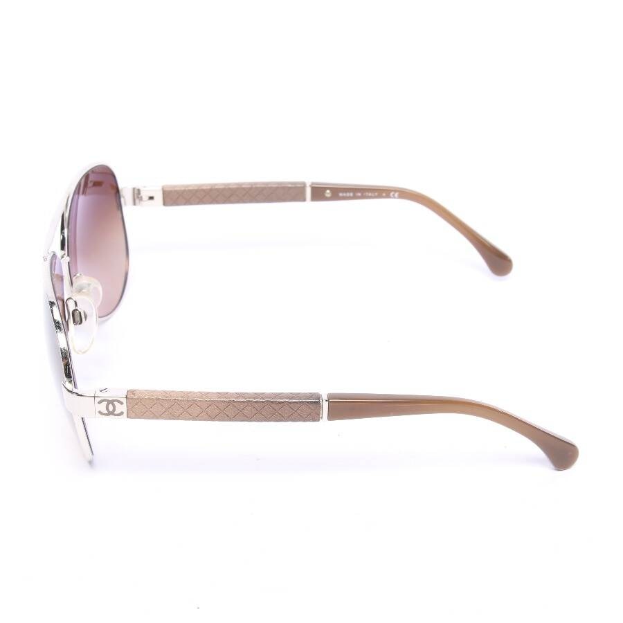 Image 2 of 4195-Q Sunglasses Silver in color Metallic | Vite EnVogue