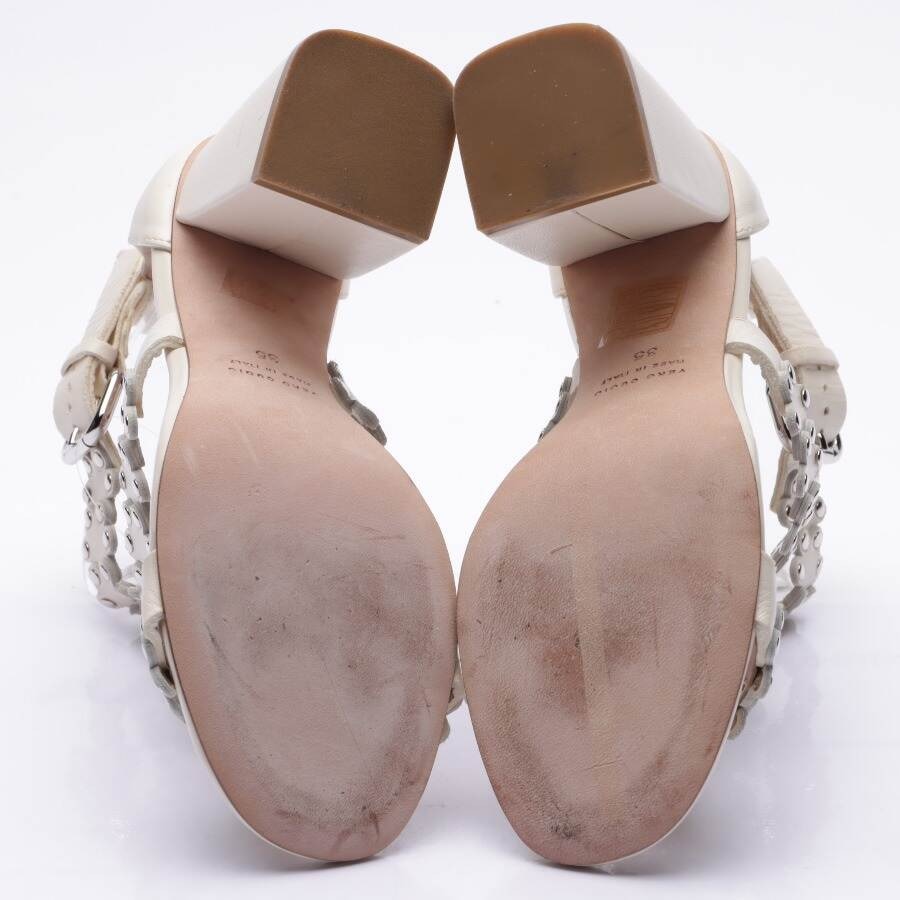 Image 3 of Heeled Sandals EUR 35 Beige in color White | Vite EnVogue