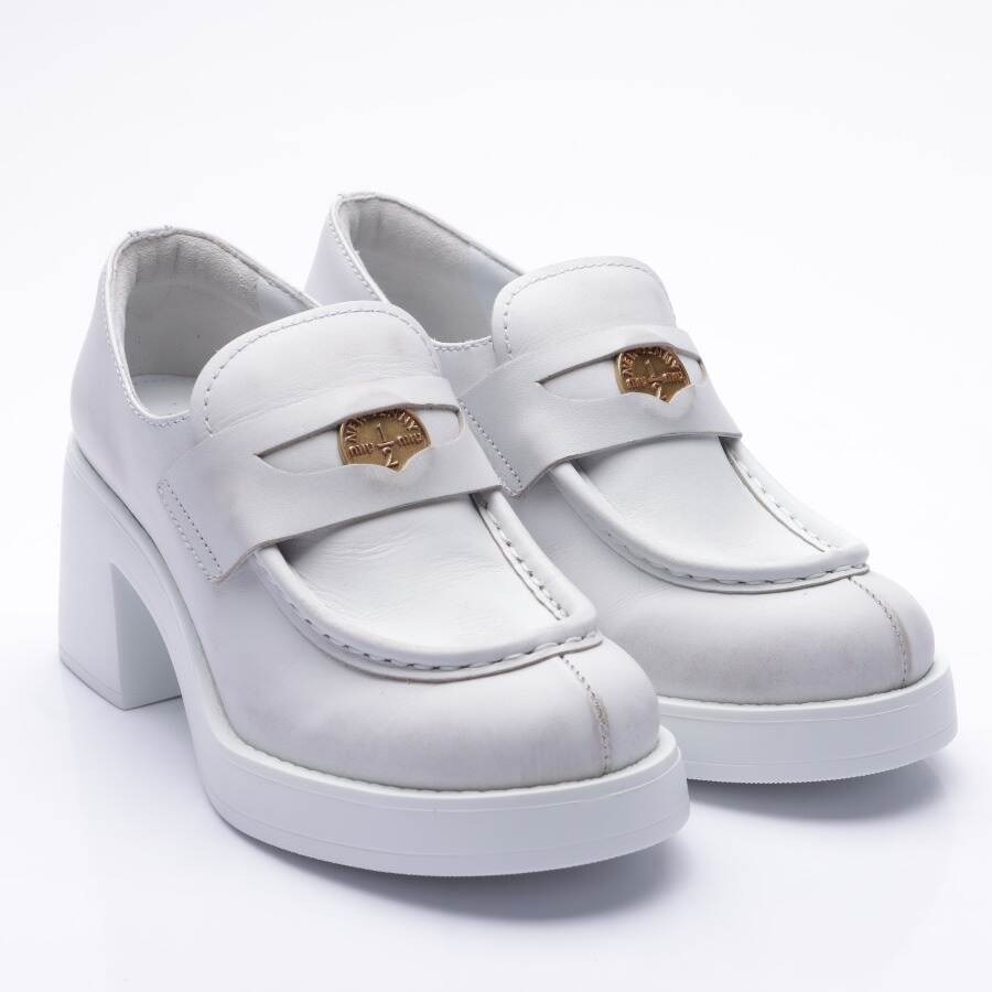 Image 1 of Pumps EUR 37 White in color White | Vite EnVogue