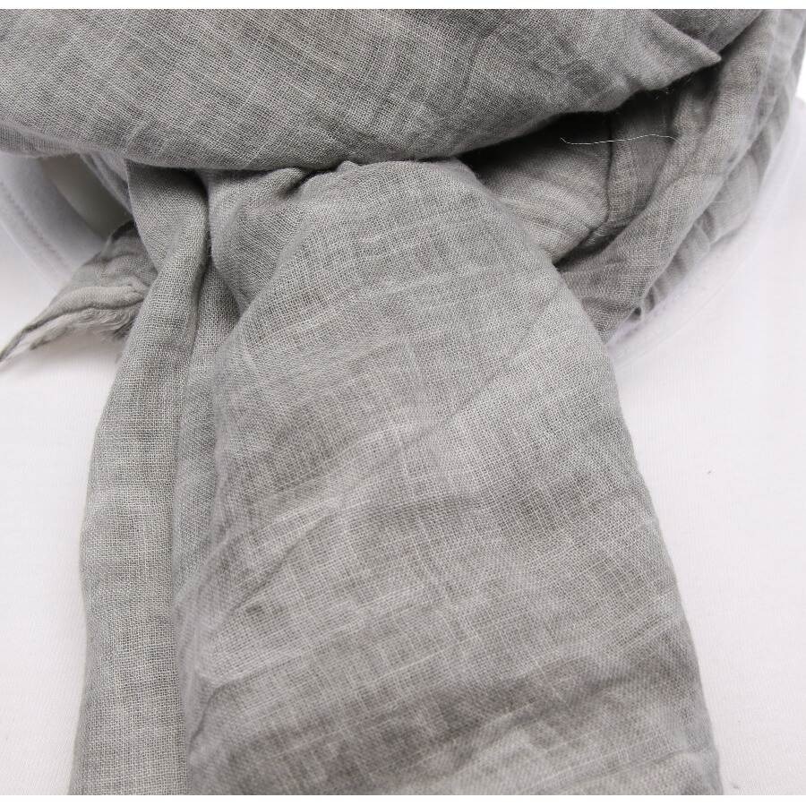 Image 2 of Shawl Gray in color Gray | Vite EnVogue