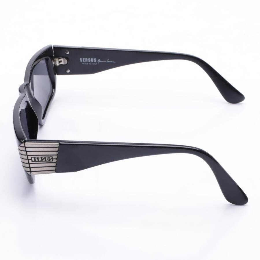 Image 2 of EZ7 Sunglasses Black in color Black | Vite EnVogue