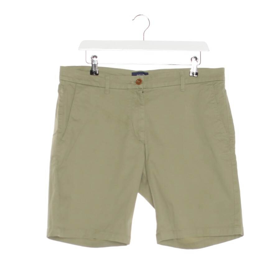 Image 1 of Shorts 44 Light Green in color Green | Vite EnVogue